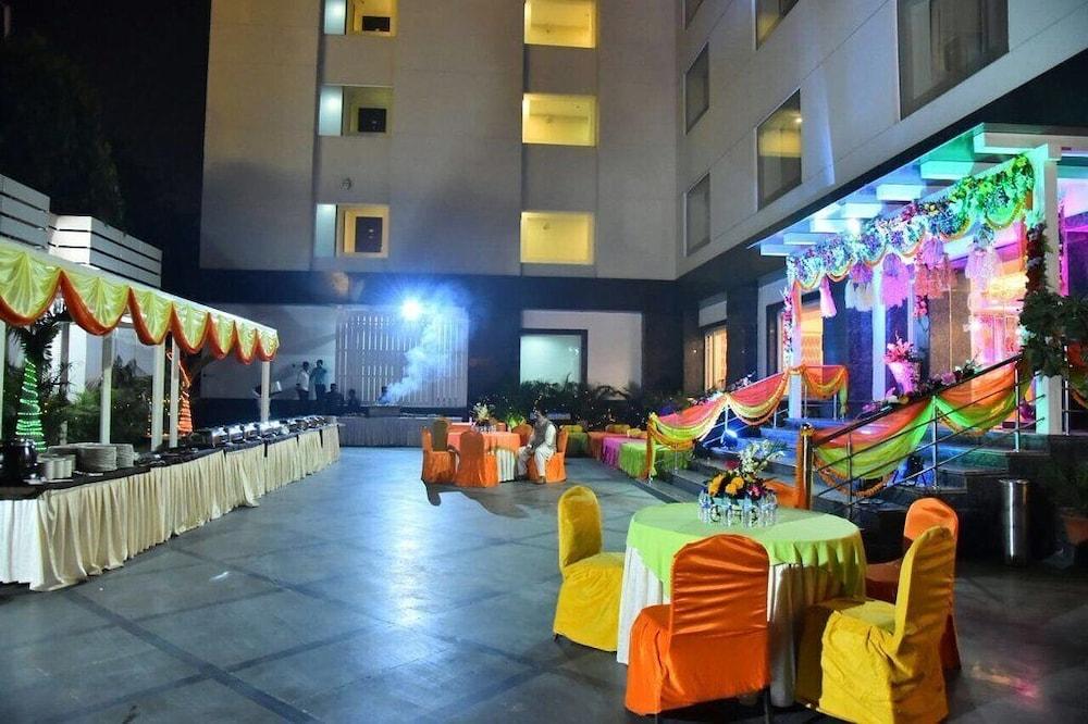 Sagar Sona Hotel 3*
