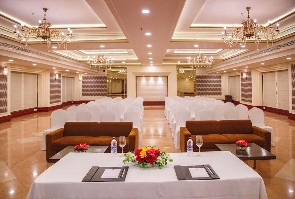 Hotel Sagar Sona Lucknow
